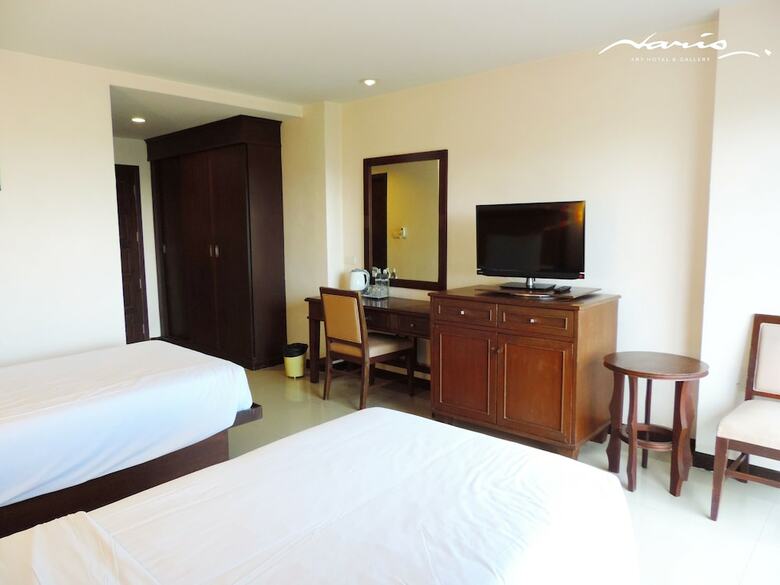 Naris Art Hotel