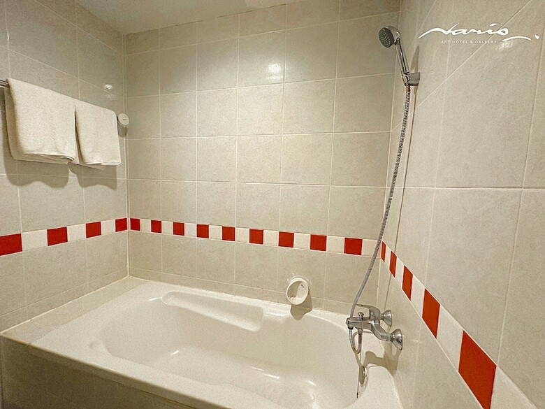Naris Art Hotel