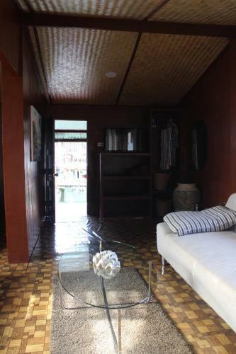 Hostal El Greco Lounge Bar Greek Restaurant Guesthouse