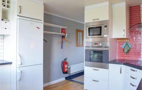 Holiday Home Halla Unsarve Romakloster