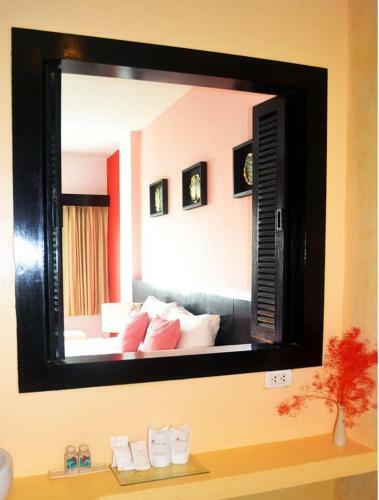 Hotel Benyada Lodge (surin Beach)