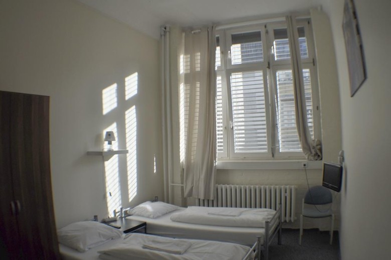 All In Hostel Hotel