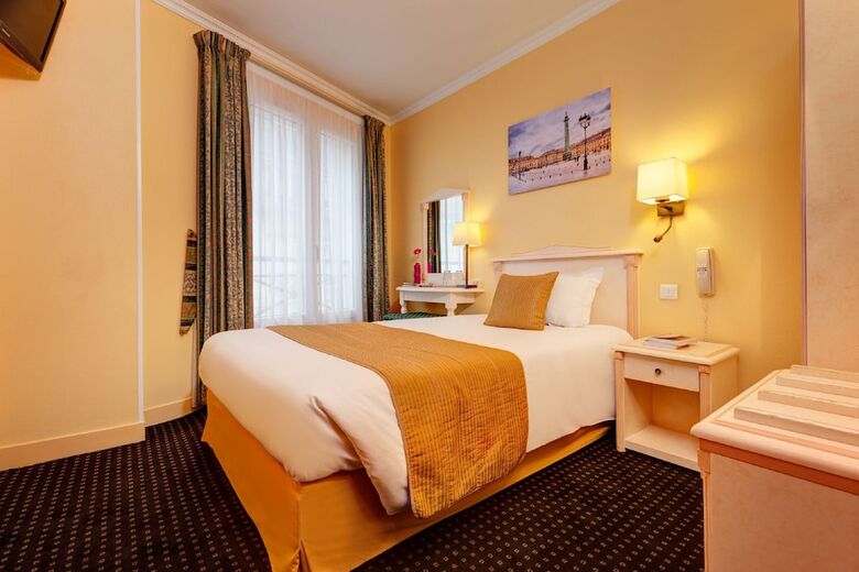 Hotel Louvre Sainte Anne