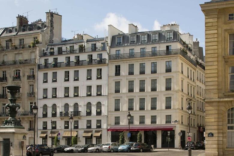 Hotel H�tel Du Panth�on