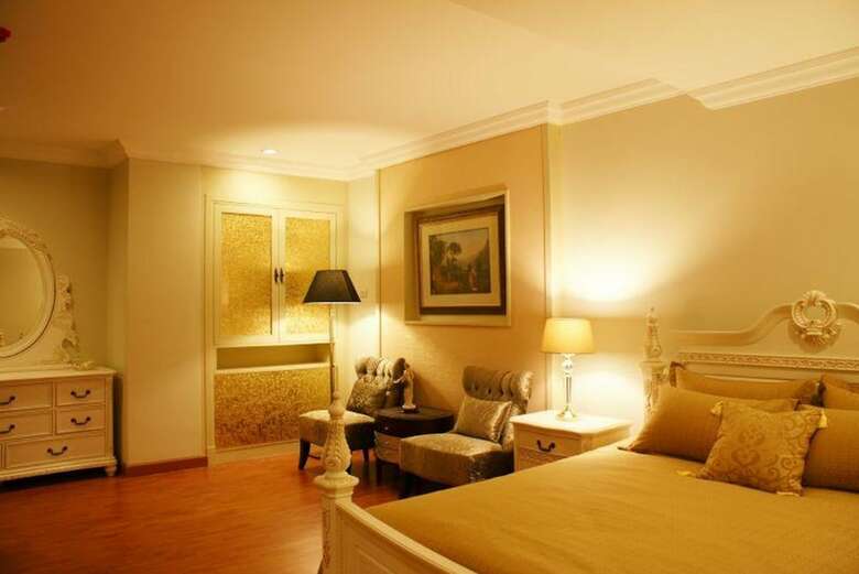 Hotel Lk Legend