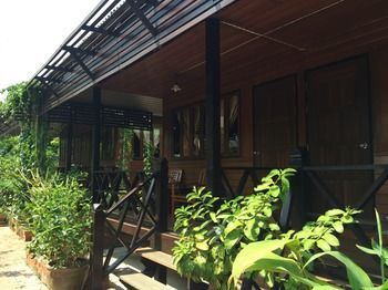 Hostal Baan Kong Homestay