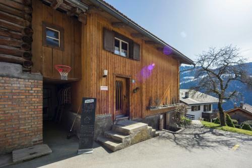 Hotel G�stehaus Alpina In Fanas
