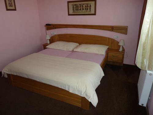 Hotel & Restaurant Na Fry?t�tsk�