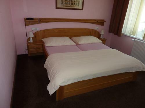 Hotel & Restaurant Na Fry?t�tsk�