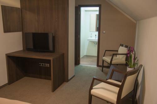 Hostal Restaurace A Penzion U Kl�sk?