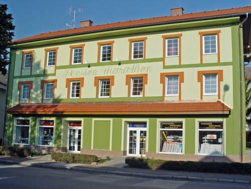 Hostal Pension Marathon