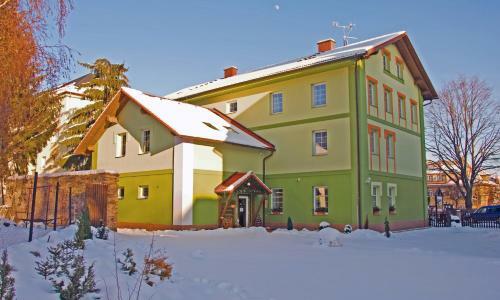 Hostal Pension Marathon