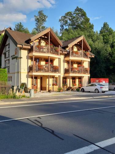 Hostal Pension Holiday