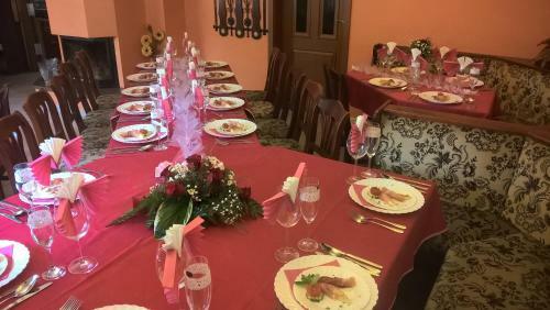 Hostal Penzion Restaurant Pod Boub�nem