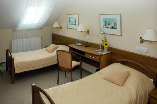 Hotel Restaurant Modr� Hv?zda