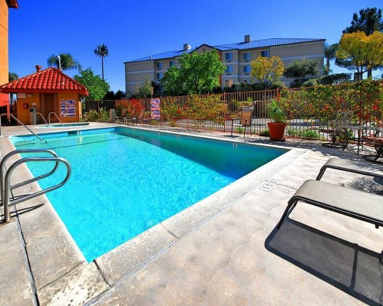 Hotel Comfort Suites Stevenson Ranch