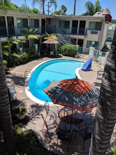 Hotel Tarzana Inn