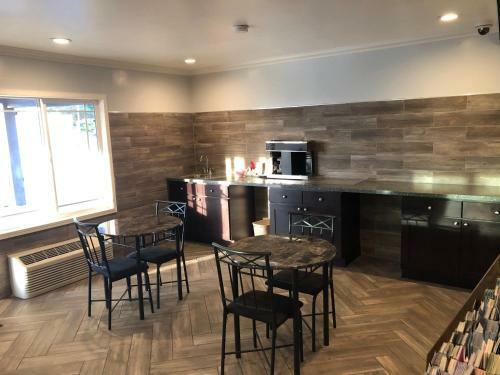 Motel Americas Best Value Inn- Sun City, Ca