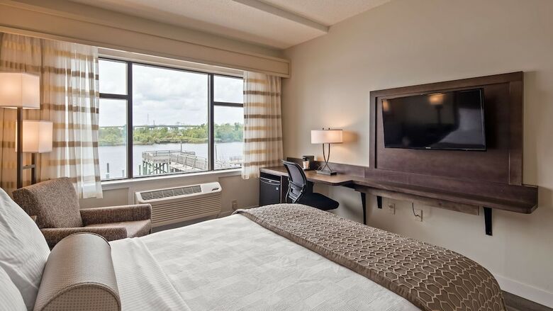Hotel Best Western Plus Coastline Inn