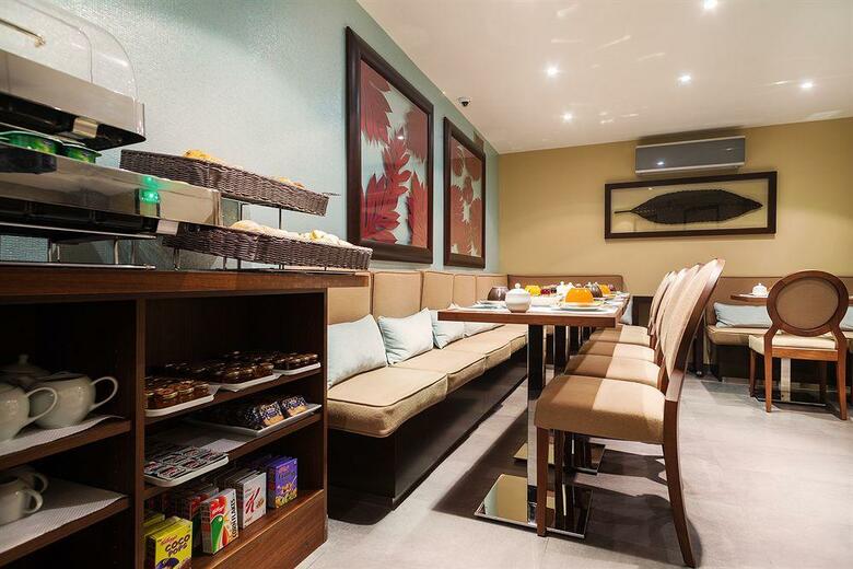 Hotel Arc Elys�es