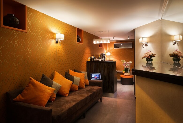Hotel Arc Elys�es
