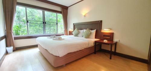 Hotel Isle Beach Resort