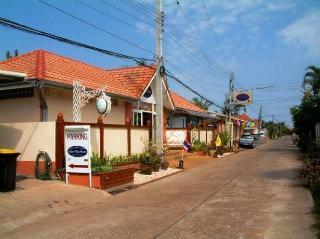 Thomas Udon Thai House Resort & Hotel