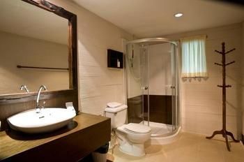 Hotel Inrawadee Resort
