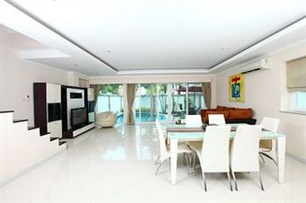 Tabaluga Pool Villas