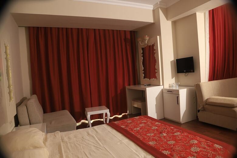 Grand Mir' Amor Hotel