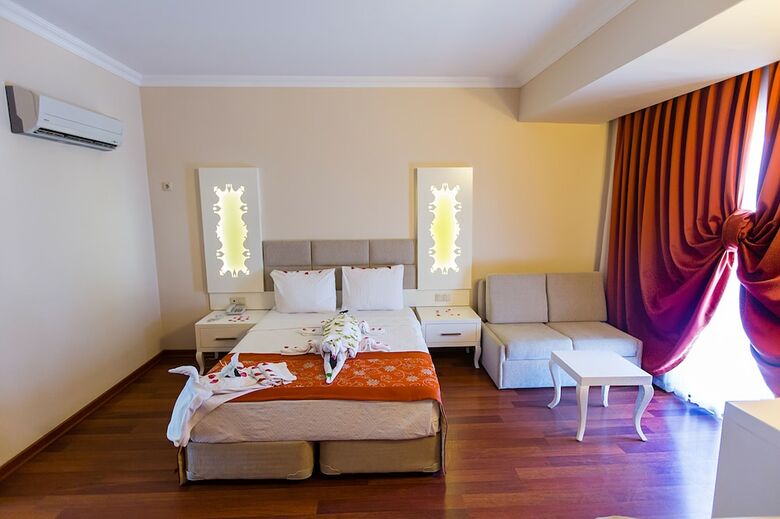 Grand Mir' Amor Hotel