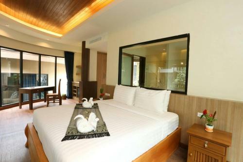 Hotel Rock And Tree House Resort