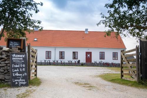 Hostal F�r�g�rden Bed & Breakfast