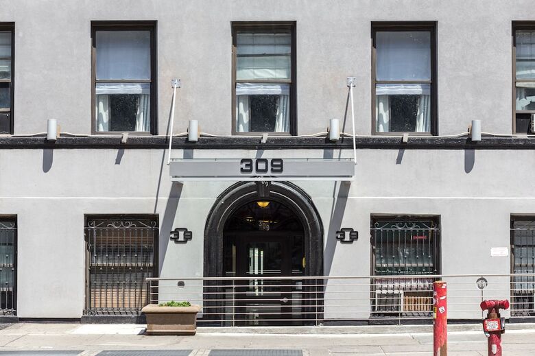 Hotel 309