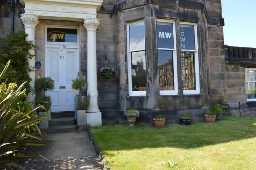 Hotel Mw Townhouse