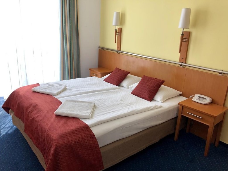 Hotel Veritas