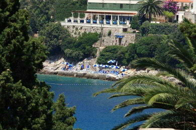 Hotel More