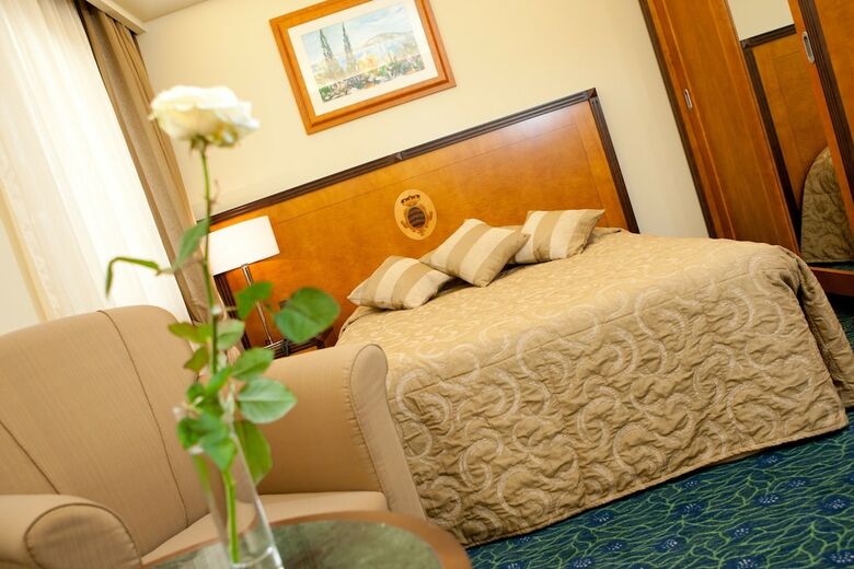 Hotel More