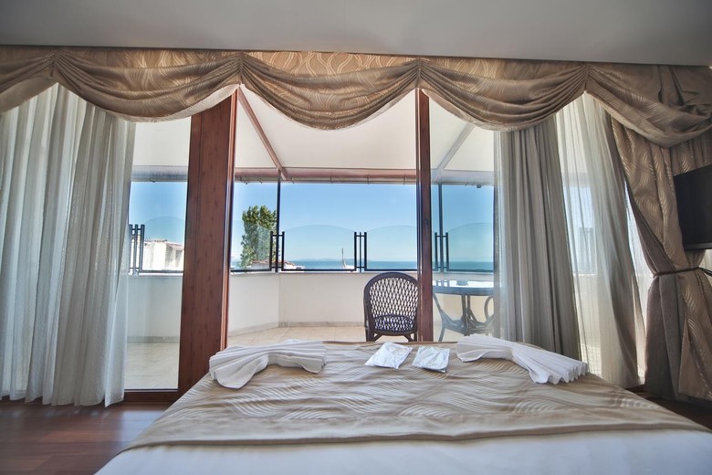 Artefes Hotel