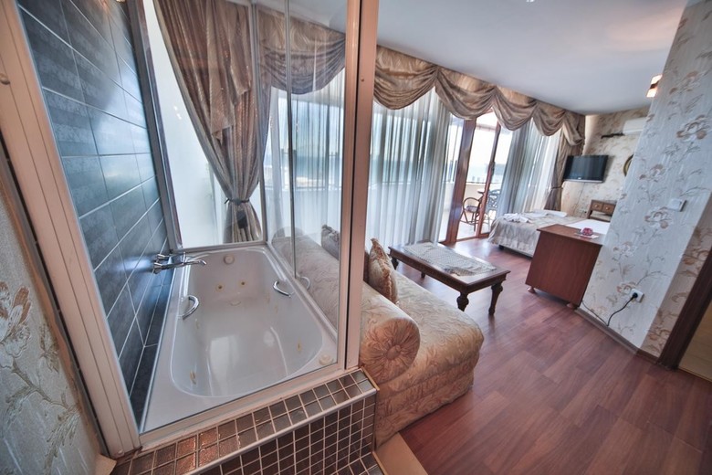 Artefes Hotel