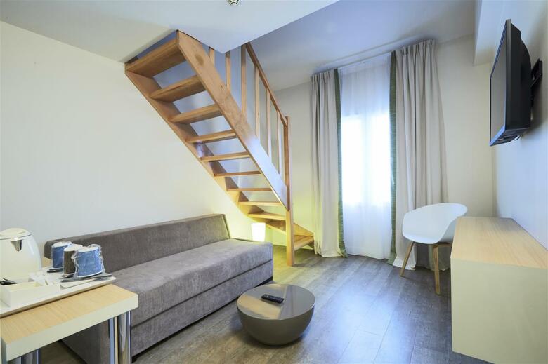 Hotel Kyriad Paris 18 - Porte de Clignancourt - Montmartre