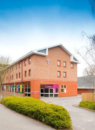 The Cedars Hotel & Conference Centre
