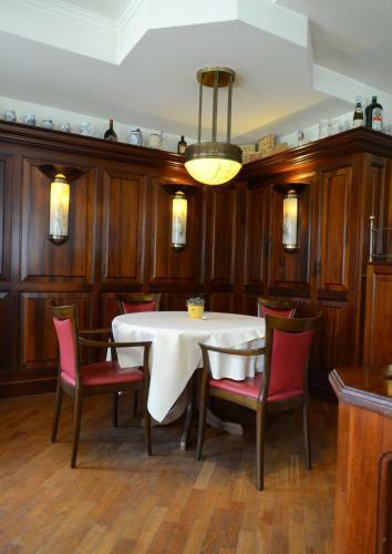 Hostal Hotel Kruse Zum Hollotal