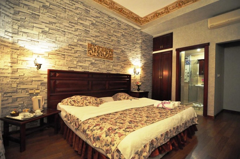 Angel's Home Hotel