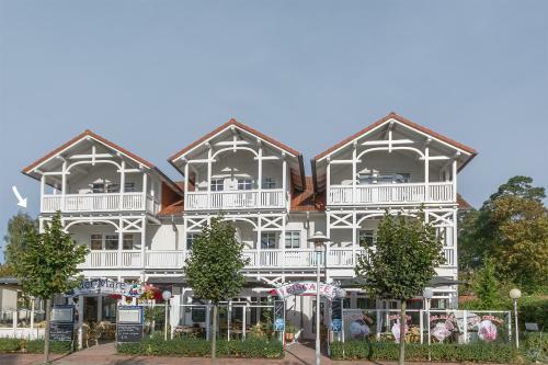 Apartamento Traumferienwohnung Ostseebad Baabe - R�gen