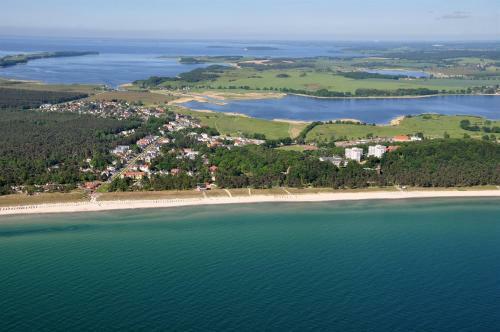 Apartamento Traumferienwohnung Ostseebad Baabe - R�gen