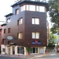 Rose Hotel