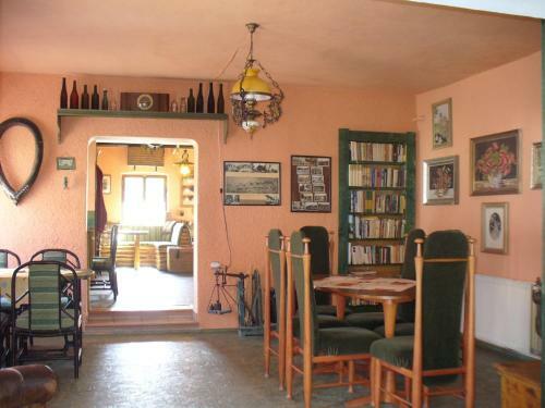 Hostal Penzion Mansk� Dv?r