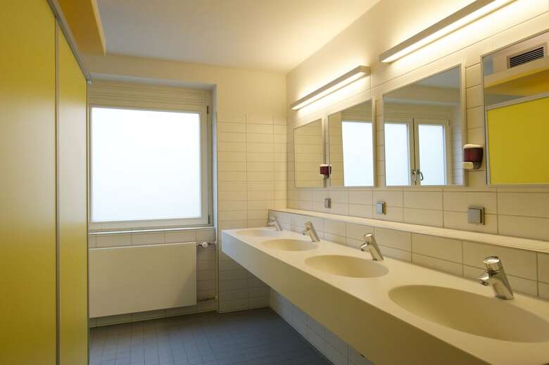 Apartamentos The 4 You Hostel & Hotel