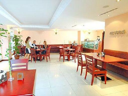 Lady Diana Hotel